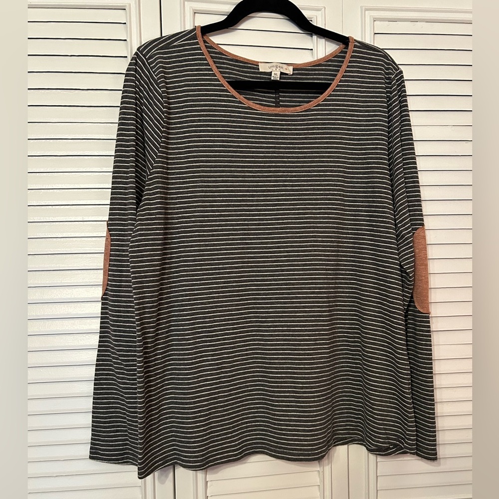 Umgee Striped dark Gray and brown Top Elbow Patches size 1XL